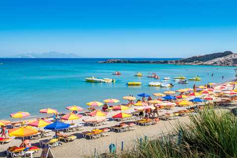 That One Holiday Screw-Up That Could Kill Your Benefits (And Cost You £5K)