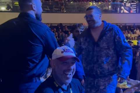 The Awkward Moment I Watched Parker Get Brutally Shut Down by Usyk