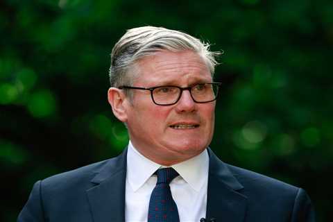 Sir Keir Starmer Firm on Benefits Reform Amid Labour Backlash: A Complex Standoff Unfolds