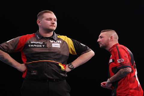 The Weirdest Darts Strategy I've Ever Heard (And It Actually Works)