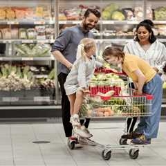 Nine Ways to Score Free Stuff and Up to £1,700 This Summer (If You're on Universal Credit)
