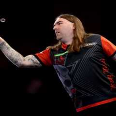 This Darts Champion Can Barely See the Board - And He's Fighting for His Daughter's Future
