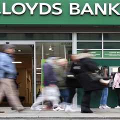 Lloyds Just Killed 10 More Branches This Month (And Nobody Seems to Care)