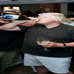 I Watched Boris Johnson Get Absolutely Hammered on Capri and Now I Can't Unsee It