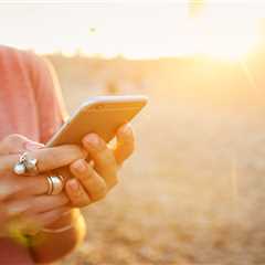 Found Out About This Universal Credit Phone Trick By Complete Accident (And Now I'm Saving £200+..