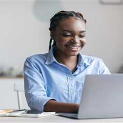 These Companies Are Actually Letting People Peace Out Early on Fridays (And I'm Jealous)