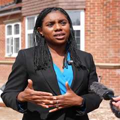 Kemi Badenoch Challenges Keir Starmer on Tax Policy Amid Economic Uncertainty