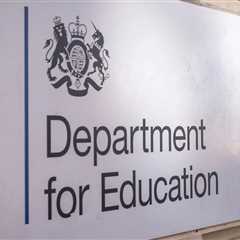 Examining Civil Servants' Workday Seminars: Balancing Inclusion and Productivity
