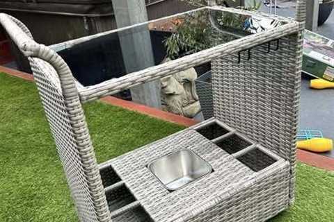 This Aldi Garden Bar Just Made Me Question Everything I Know About Retail Pricing
