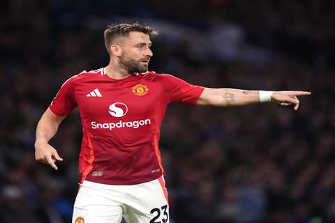 Shaw's Meltdown, United's Penny-Pinching Era, and the Kid Everyone's Talking About