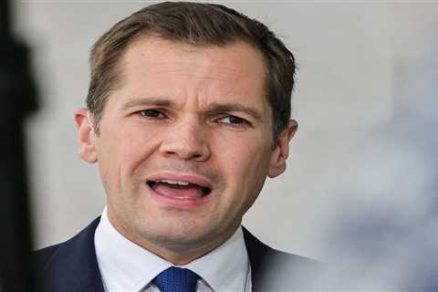 Analysis: Robert Jenrick Criticizes BBC Over Migrant Fear Accusations
