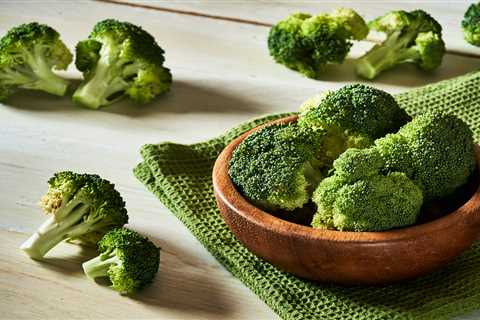 Cruciferous Vegetables' Impact on Bowel Cancer Risk: Scientific Insights