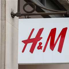 H&M Just Screwed Over Their Loyalty Members Again (And I'm Not Even Surprised)
